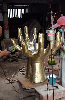 Patung Tembaga Dan Kuningan Mempunyai Nilai Seni Tinggi