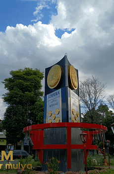 Kerajinan Tugu Adipura Kuningan Tembaga