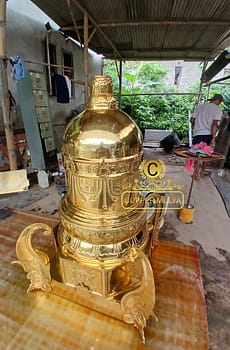 Stupa kuningan