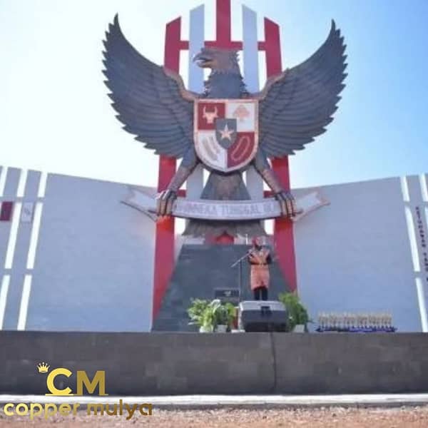 Garuda Tembaga Kuningan - ( Lambang Negara Indonesia )