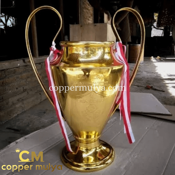 Piala Tembaga Kuningan - Trofi Tembaga