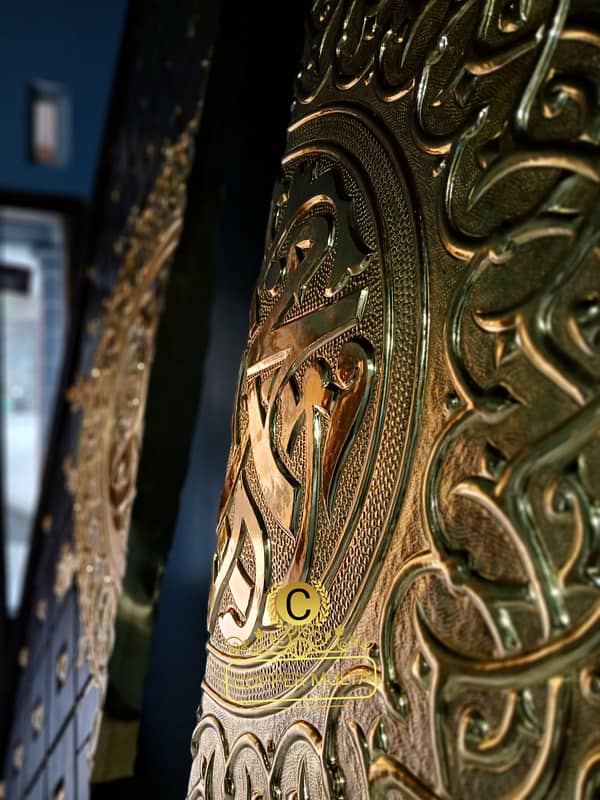 Pintu Masjid Nabawi Kayu Jati Perhutani Blora Pakai Kuningan