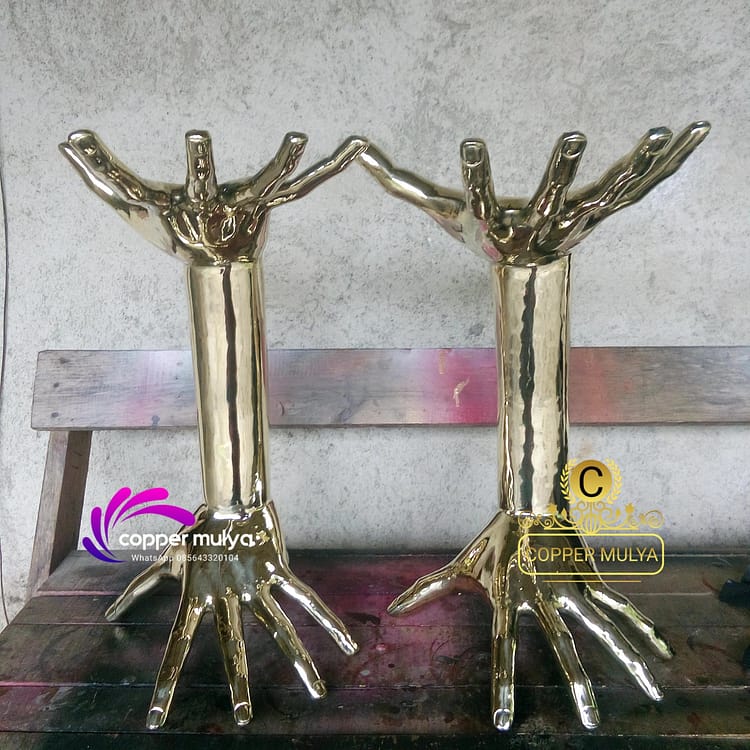 Meja tembaga kuningan
